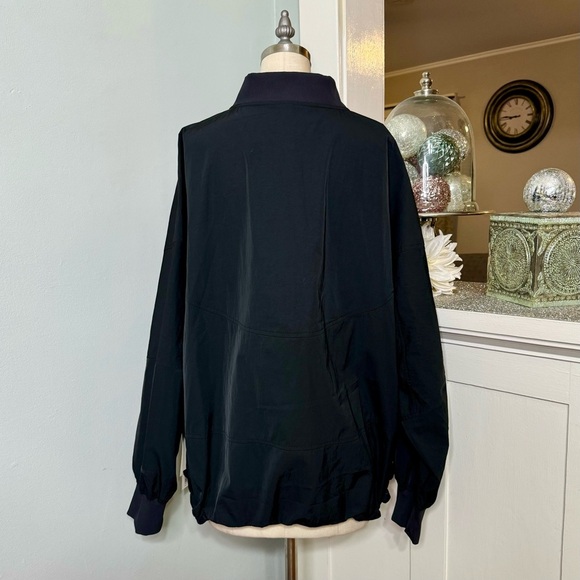 Lululemon Lightweight Bomber Jacket Cinch Hem Black Size XL NWT - Picture 10 of 14